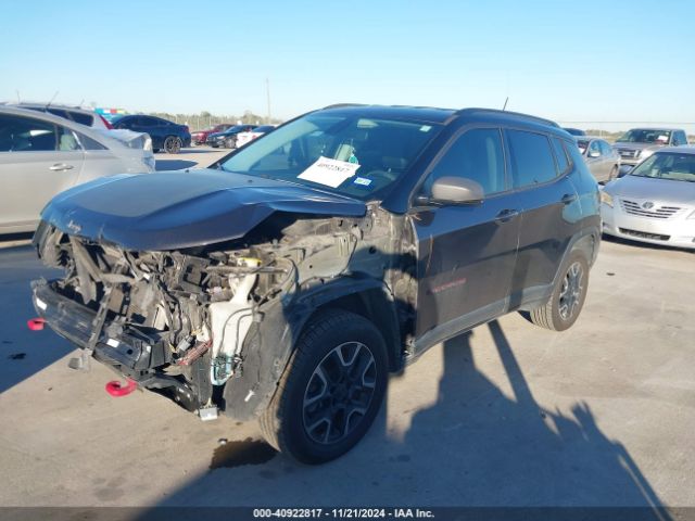 3C4NJDDB7KT702800 Jeep Compass Trailhawk 4x4