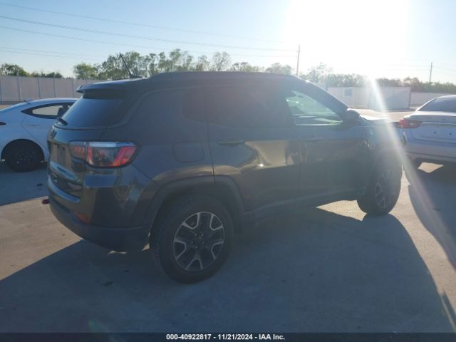 3C4NJDDB7KT702800 Jeep Compass Trailhawk 4x4