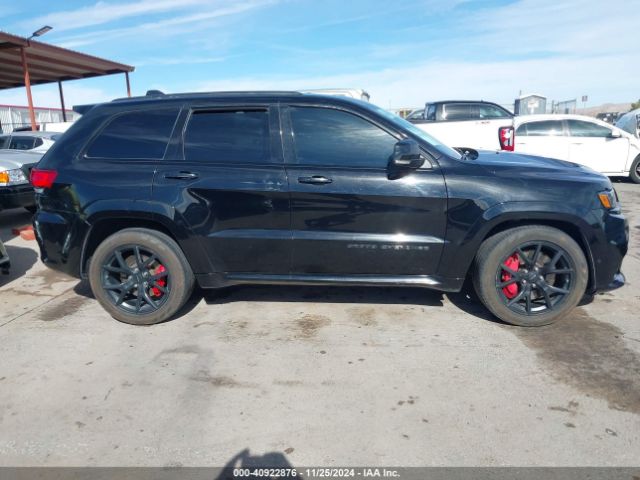 1C4RJFDJ5KC611105 Jeep Grand Cherokee Srt 4x4
