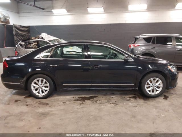 1VWAT7A3XHC027629 Volkswagen Passat 1.8t S