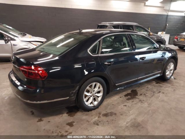 1VWAT7A3XHC027629 Volkswagen Passat 1.8t S