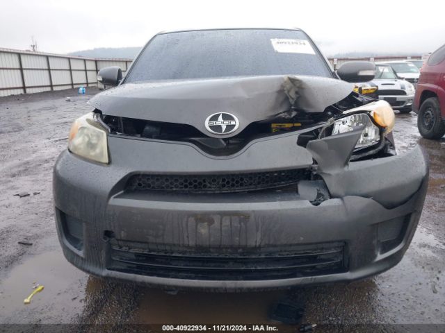 JTKKUPB4XE1040568 Scion XD