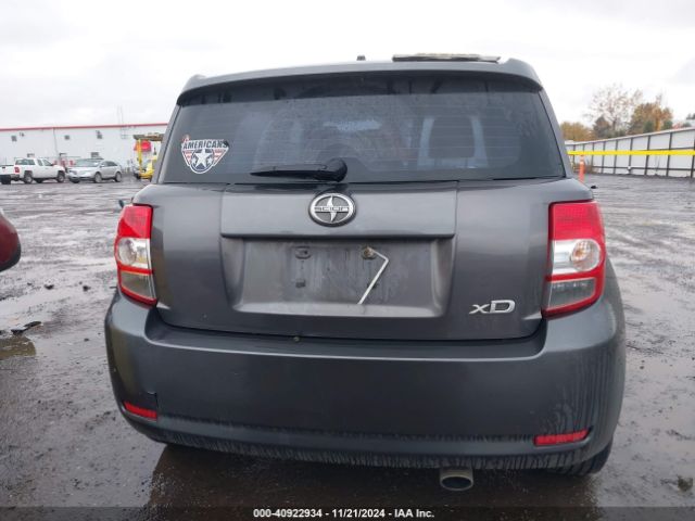 JTKKUPB4XE1040568 Scion XD