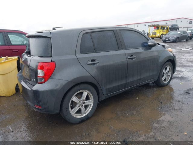 JTKKUPB4XE1040568 Scion XD