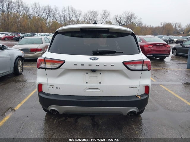 Ford ESCAPE SE 2022 1FMCU9G60NUB81032 Image 16