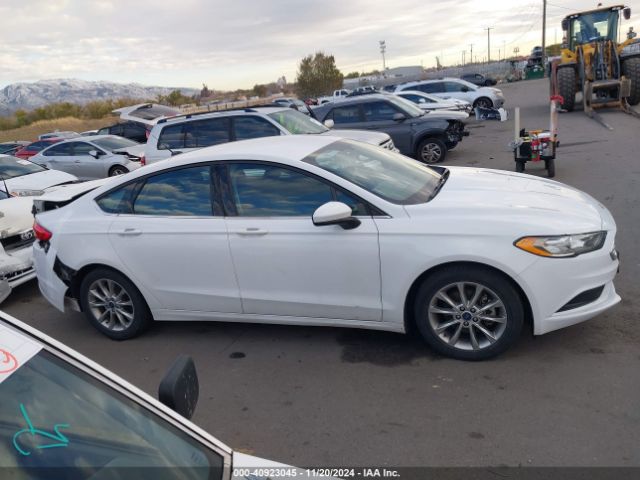 3FA6P0HDXHR336172 Ford FUSION SE