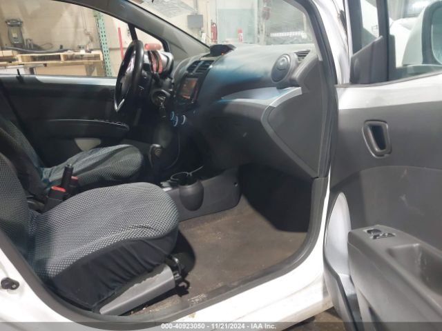 KL8CD6S99EC409886 Chevrolet Spark 1lt Auto