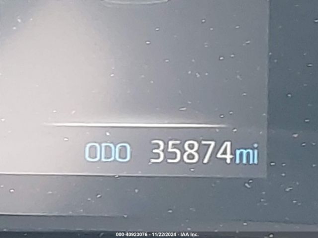 5TDDRKEC9NS101595 Toyota Sienna Xse