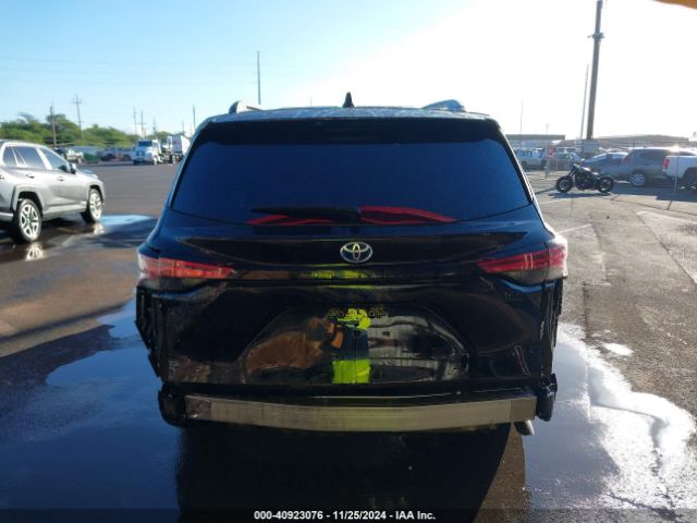 5TDDRKEC9NS101595 Toyota Sienna Xse