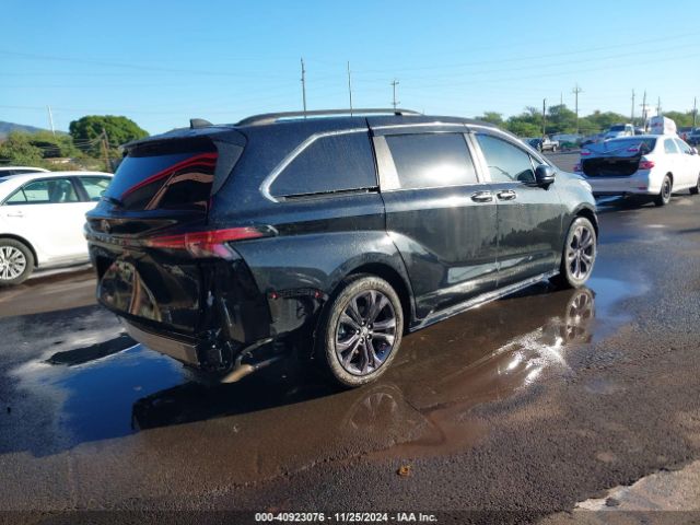 5TDDRKEC9NS101595 Toyota Sienna Xse