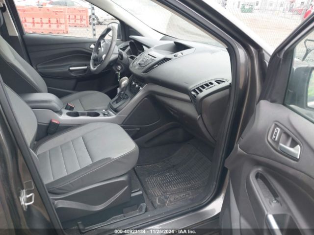 1FMCU0G97GUA73595 Ford ESCAPE SE