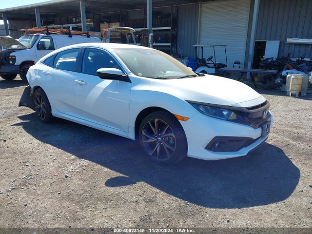 2019 19XFC2F83KE004404 main image