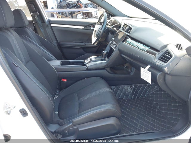 Honda Civic Sport 2019 19XFC2F83KE004404 Image 5