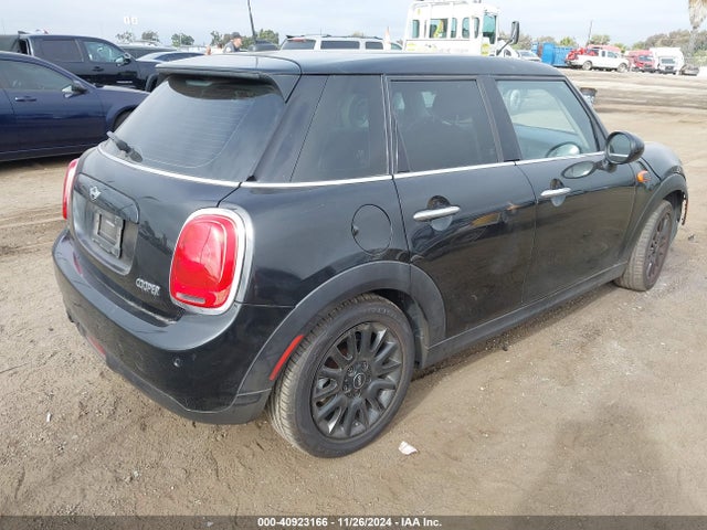 2017 MINI HARDTOP WMWXU1C35H2F78416 Photo 3