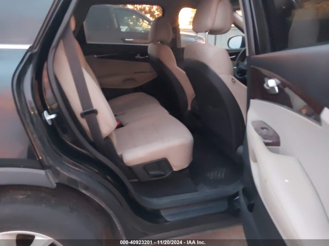 KIA Sorento 3.3l Lx 2016 5XYPGDA57GG061264 Image 8