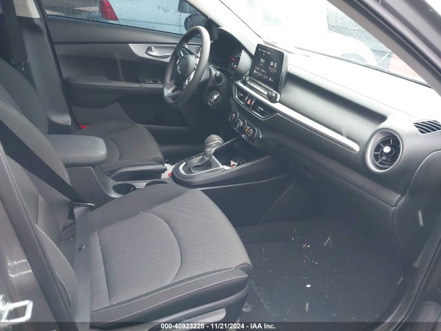 KIA Forte Lxs 2024 3KPF24AD9RE829375 Image 5