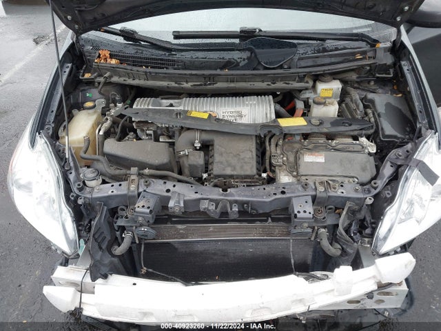Toyota Prius Two 2014 JTDKN3DU7E0363380 Image 10