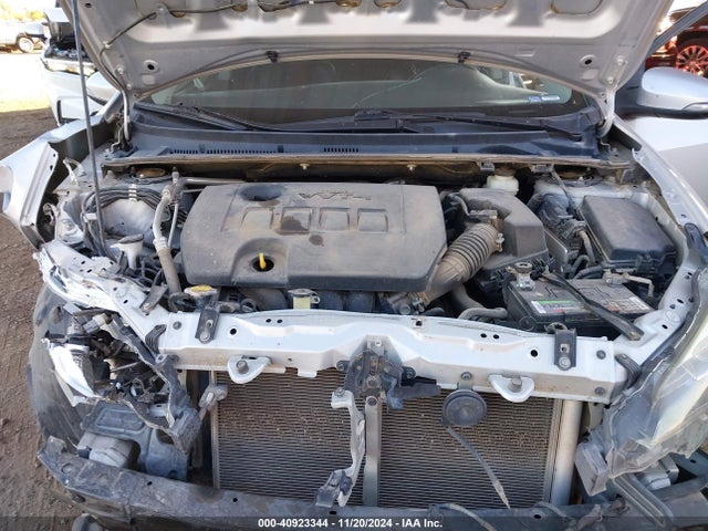 Toyota COROLLA SE 2017 5YFBURHE4HP640456 Image 10
