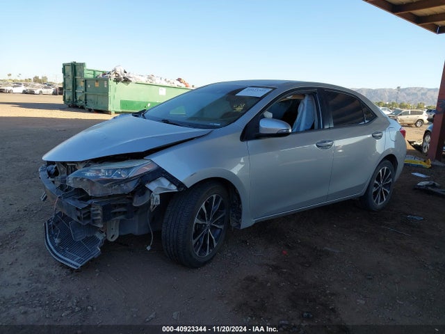 Toyota COROLLA SE 2017 5YFBURHE4HP640456 Image 2