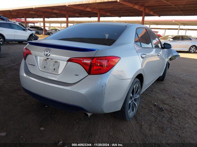 Toyota COROLLA SE 2017 5YFBURHE4HP640456 Image 4