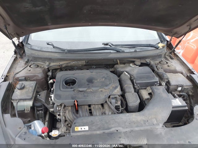 Hyundai SONATA SE 2015 5NPE24AF3FH022063 Image 10