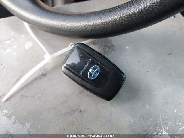 Toyota Corolla Hybrid Le 2022 JTDEAMDEXN3013392 Image 11