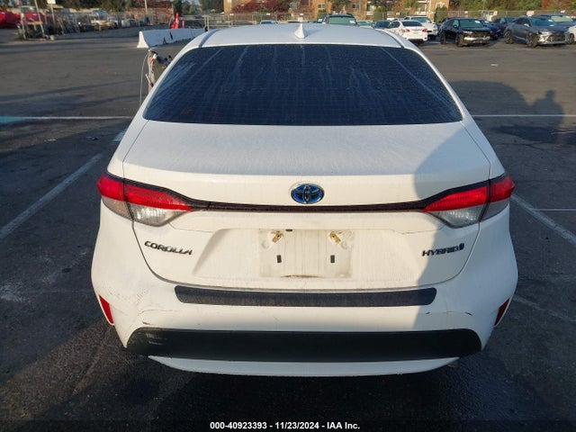 Toyota Corolla Hybrid Le 2022 JTDEAMDEXN3013392 Image 16