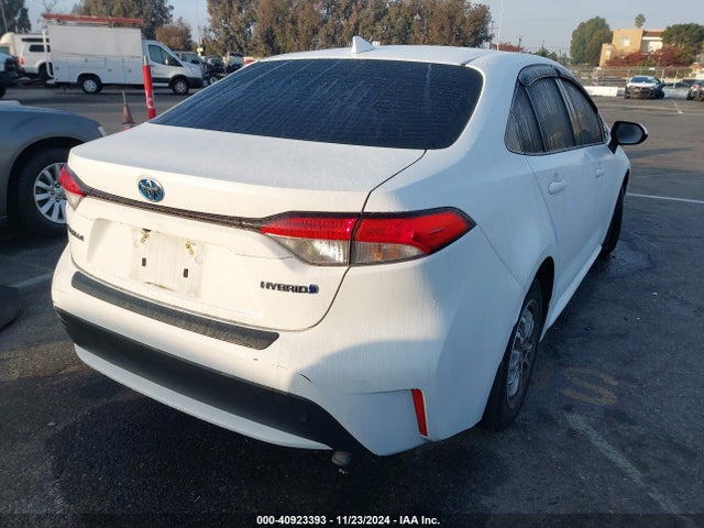 Toyota Corolla Hybrid Le 2022 JTDEAMDEXN3013392 Image 4