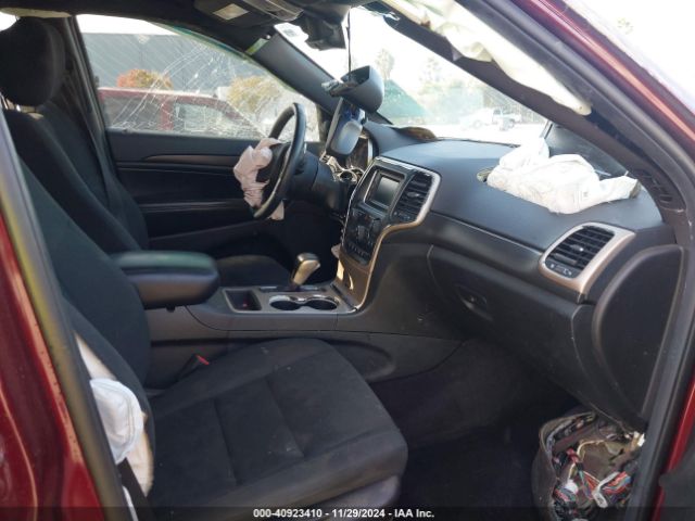 1C4RJFAGXHC784250 Jeep Grand Cherokee Laredo 4x4