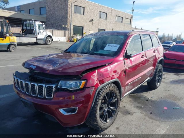 1C4RJFAGXHC784250 Jeep Grand Cherokee Laredo 4x4