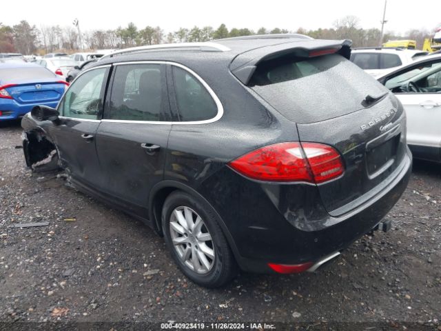 2012 PORSCHE CAYENNE WP1AA2A24CLA04695 Photo 2