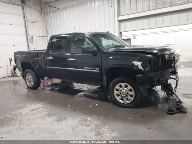 GMC Sierra 2500hd Denali 2014 1GT125EG5EF114579 Image 13