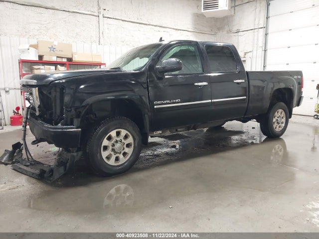 1GT125EG5EF114579 GMC Sierra 2500hd Denali
