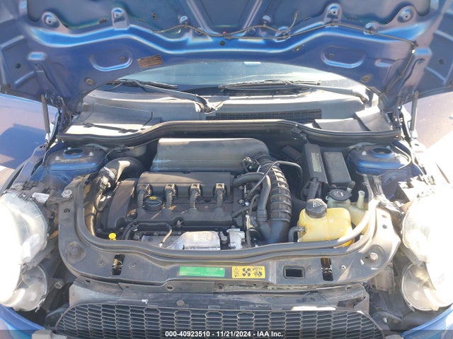 2008 MINI COOPER S WMWMF73548TV34061 Photo 9