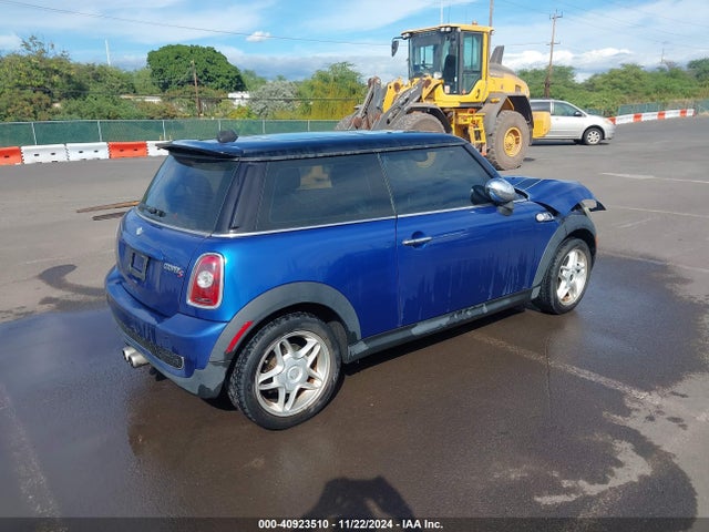 2008 MINI COOPER S WMWMF73548TV34061 Photo 3
