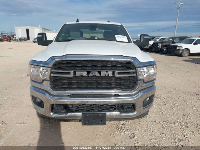 3C6UR5DL9RG340479 RAM 2500 Big Horn  4x4 6'4 Box