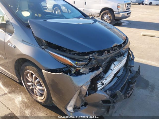 JTDKAMFP0N3224098 Toyota Prius Prime Xle