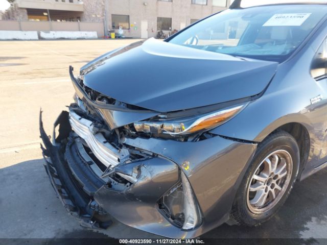 JTDKAMFP0N3224098 Toyota Prius Prime Xle
