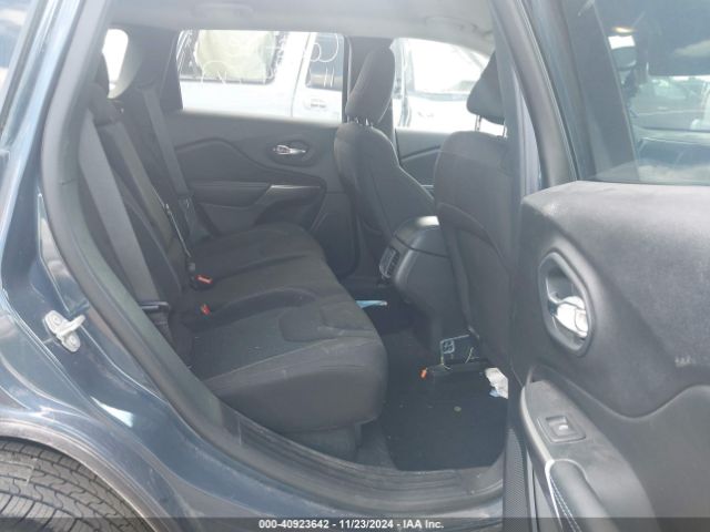 1C4PJLCB6MD207985 Jeep Cherokee Latitude Fwd