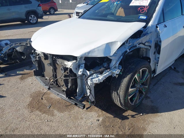 Lexus UX 250H 2022 JTHP9JBH2N2057386 Image 6