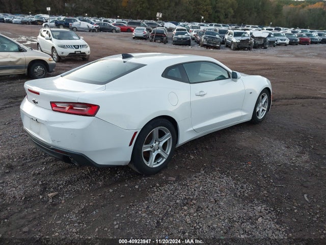 Chevrolet Camaro 1lt 2017 1G1FB1RX0H0137048 Image 4