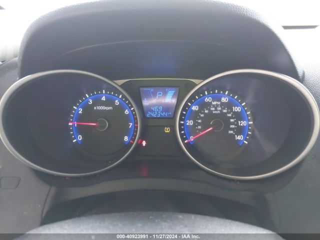 KM8JTCAF8FU050836 Hyundai TUCSON GLS