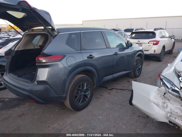5N1AT3AA4MC814978 Nissan Rogue S Fwd