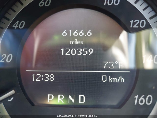 2011 Mercedes-benz C 300 Luxury/sport მანქანა იყიდება აუქციონზე, vin: WDDGF5EB1BA468679, აუქციონის ნომერი: 40924055