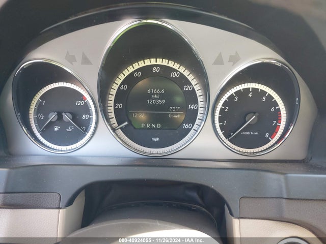 2011 Mercedes-benz C 300 Luxury/sport მანქანა იყიდება აუქციონზე, vin: WDDGF5EB1BA468679, აუქციონის ნომერი: 40924055
