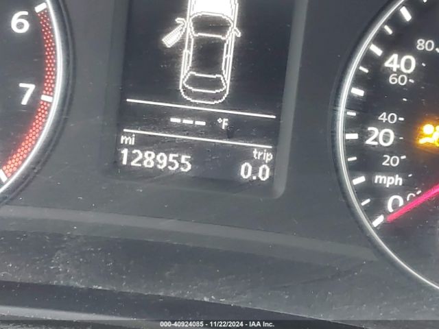 1VWBS7A3XEC039881 Volkswagen Passat 1.8t Se