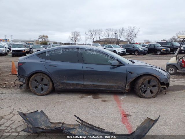 5YJ3E1EB2NF264165 Tesla Model 3 Long Range Dual Motor All-wheel Drive