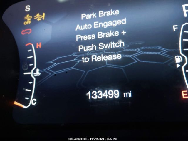 3C4NJDCB7JT392633 Jeep Compass Limited 4x4