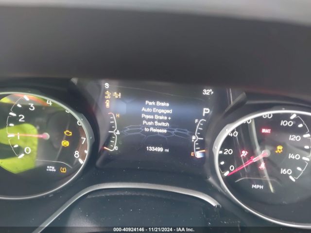3C4NJDCB7JT392633 Jeep Compass Limited 4x4