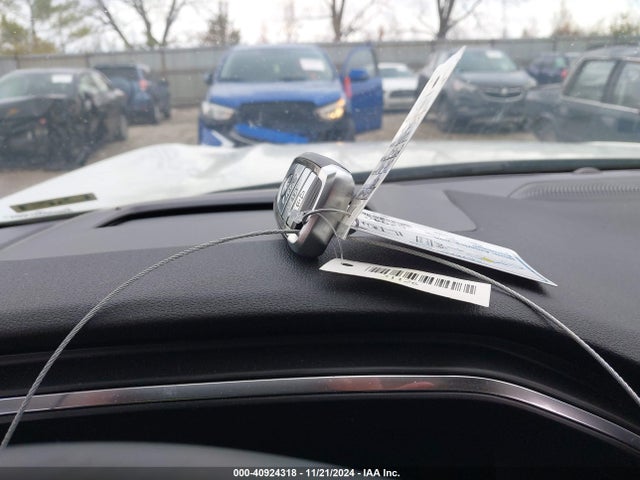1FMCU9JA6PUB41537 Ford Escape Platinum